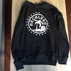 Reckless crew neck